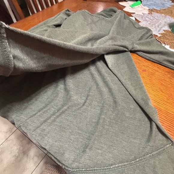 Z Supply Sage Green Relaxed Sweatshirt oversized best fit M to L - Picture 6 of 12